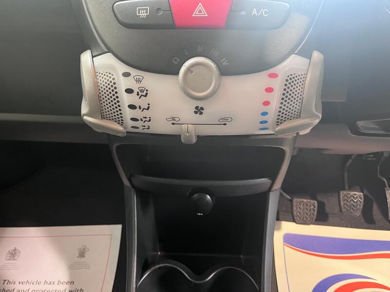 TOYOTA AYGO