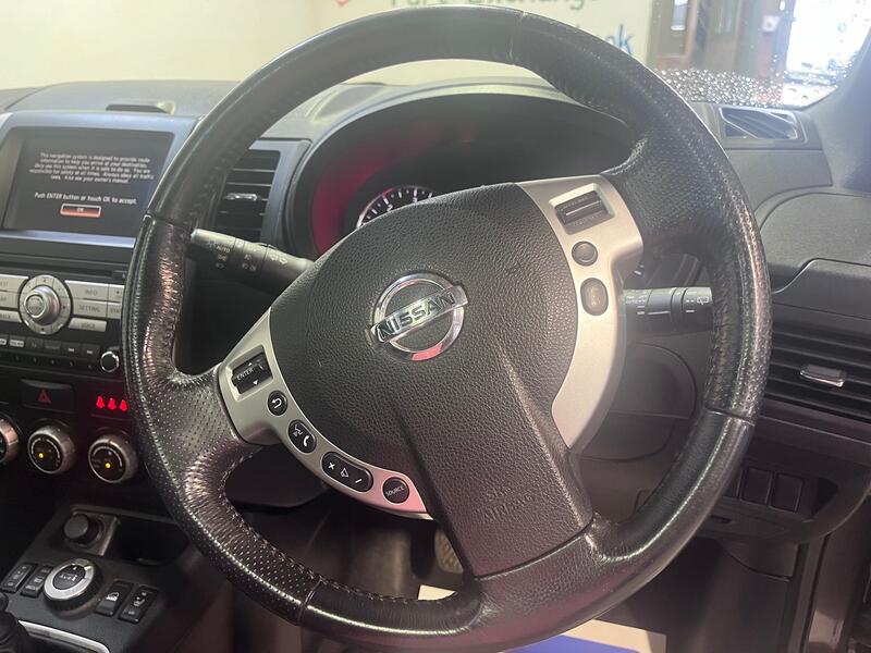 NISSAN X-TRAIL