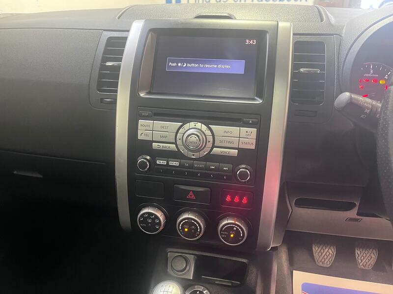 NISSAN X-TRAIL