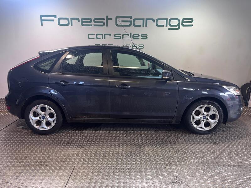 View FORD FOCUS 1.6 TDCi DPF Sport