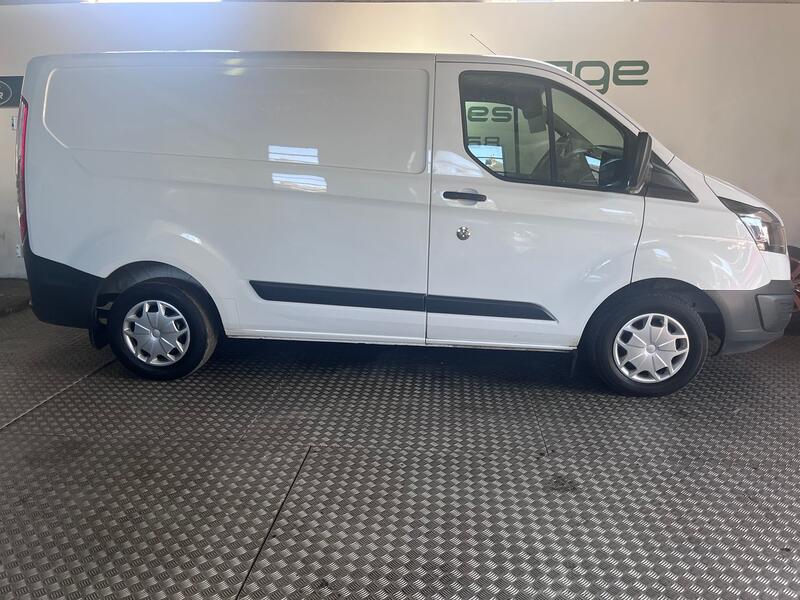 View FORD TRANSIT CUSTOM 2.2 TDCi 270