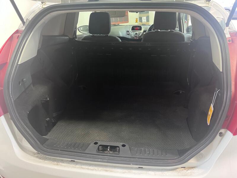 FORD FIESTA VAN