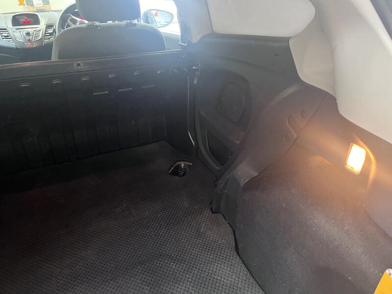 FORD FIESTA VAN
