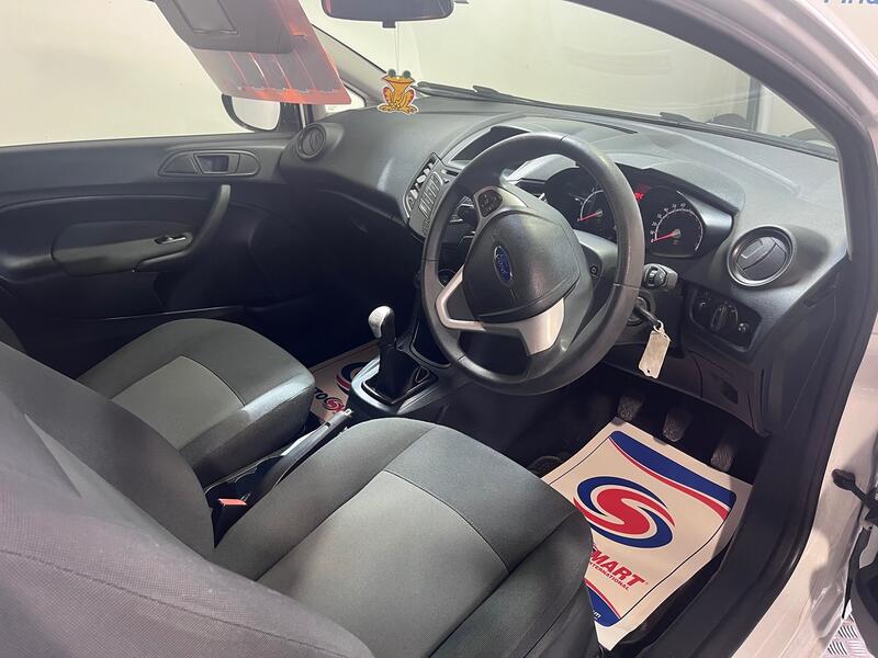 FORD FIESTA VAN