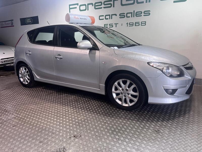 View HYUNDAI I30 1.6 CRDi Comfort