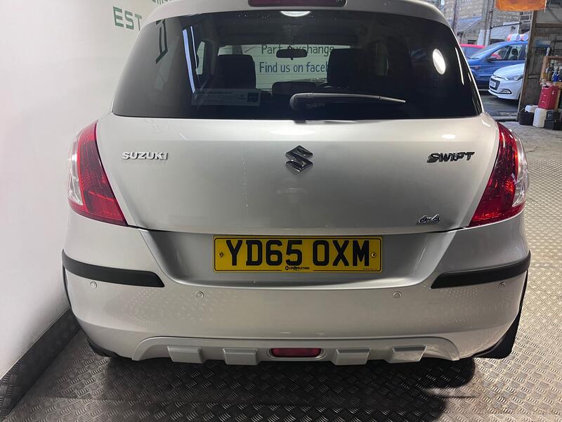 SUZUKI SWIFT