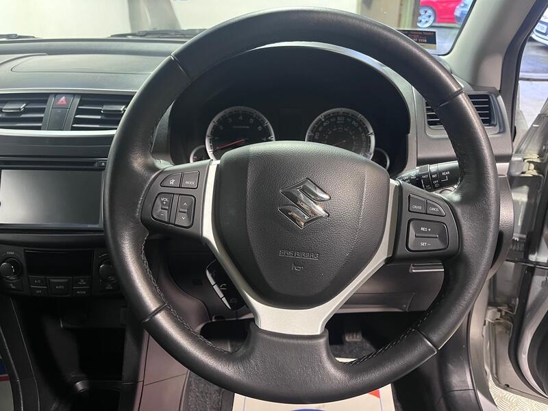 SUZUKI SWIFT