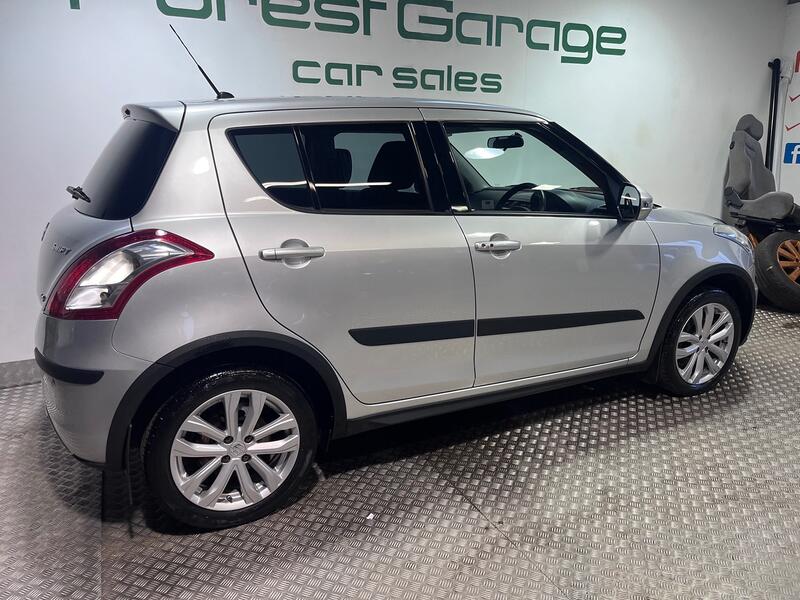 SUZUKI SWIFT