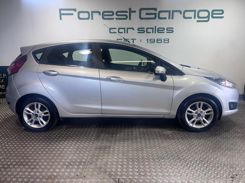 View FORD FIESTA 1.0 T EcoBoost Zetec
