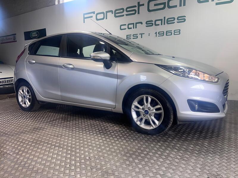 View FORD FIESTA 1.0 T EcoBoost Zetec