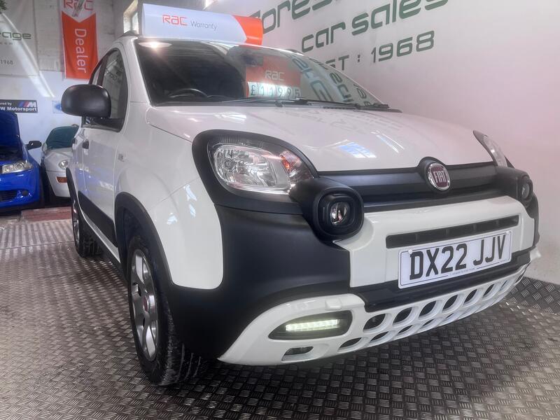 View FIAT PANDA 1.0 City Cross 1.0 Mild Hybrid 70hp