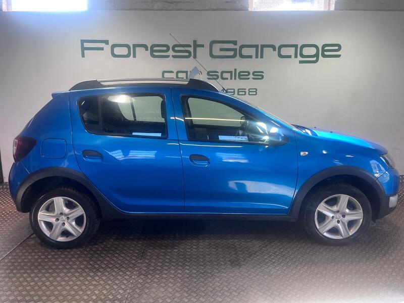 View DACIA SANDERO STEPWAY 0.9 Stepway Laureate TCe 90