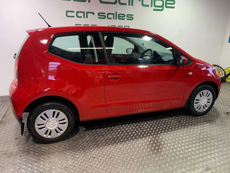 VOLKSWAGEN UP
