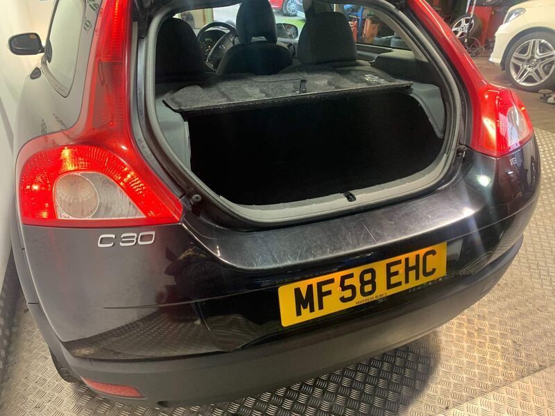 VOLVO C30