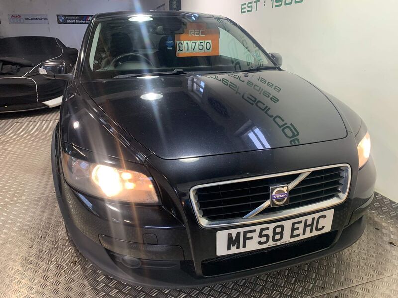VOLVO C30