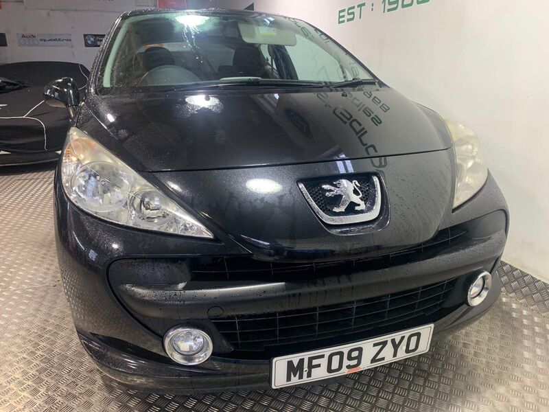 PEUGEOT 207