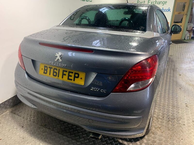 PEUGEOT 207 CC