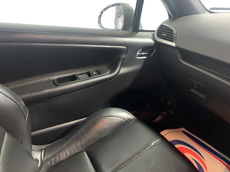 PEUGEOT 207 CC