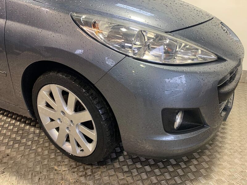 PEUGEOT 207 CC