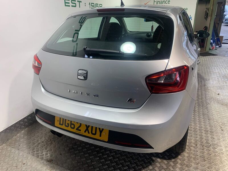 SEAT IBIZA