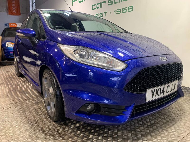 View FORD FIESTA 1.6T EcoBoost ST-2 3dr