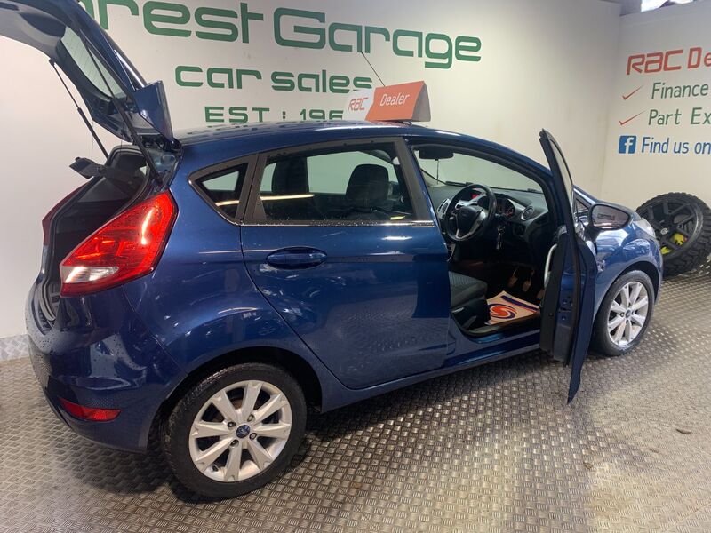 FORD FIESTA