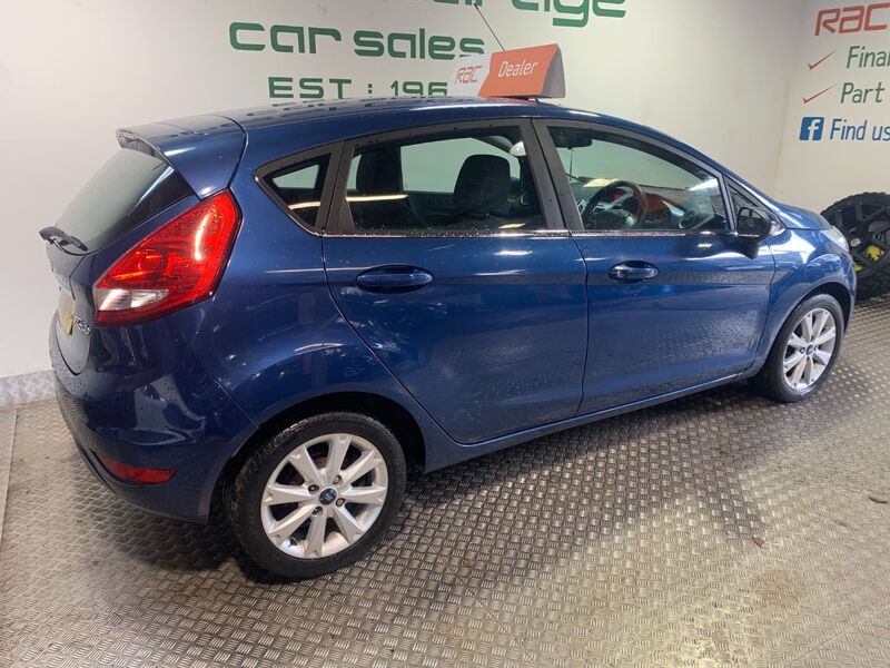 FORD FIESTA