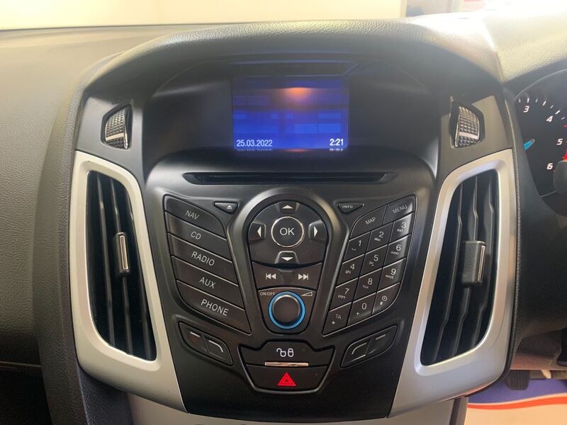 FORD FOCUS