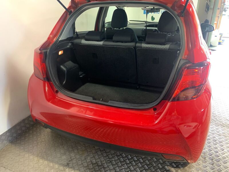 TOYOTA YARIS