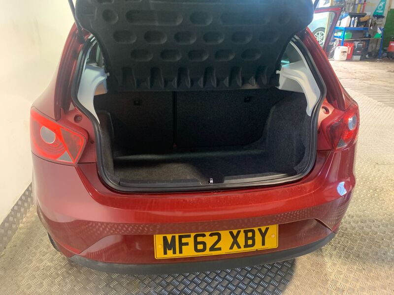 SEAT IBIZA