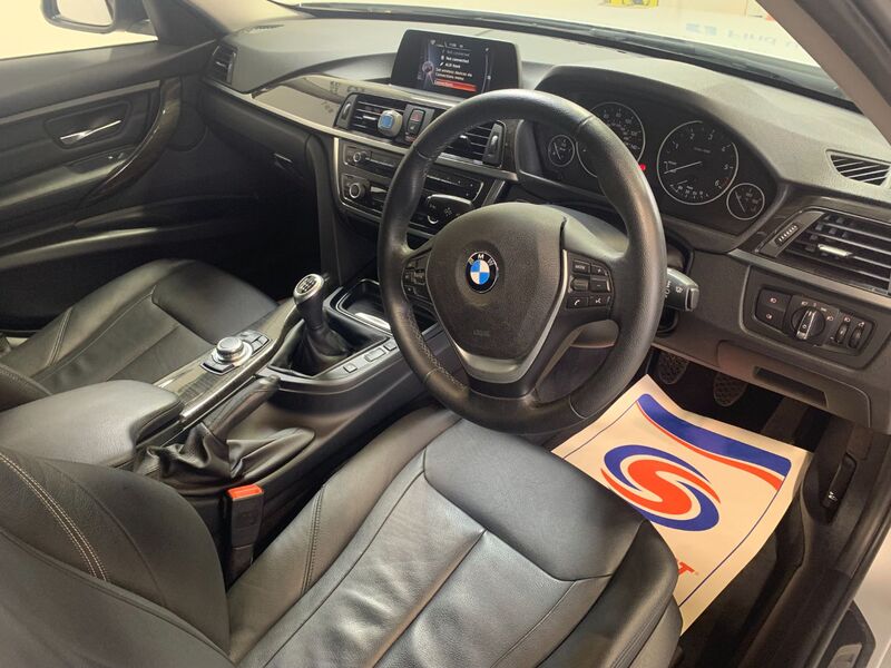 BMW 3 SERIES