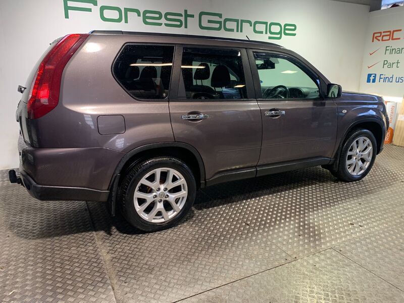 NISSAN X-TRAIL
